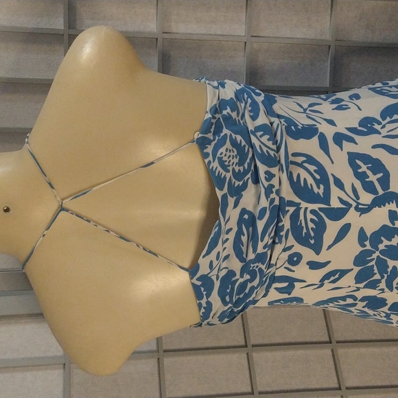 MODA International dress - Picture 4 of 6